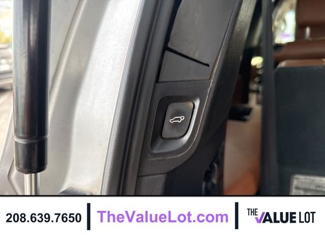 Used 2008 Silver Toyota Platinum image 26