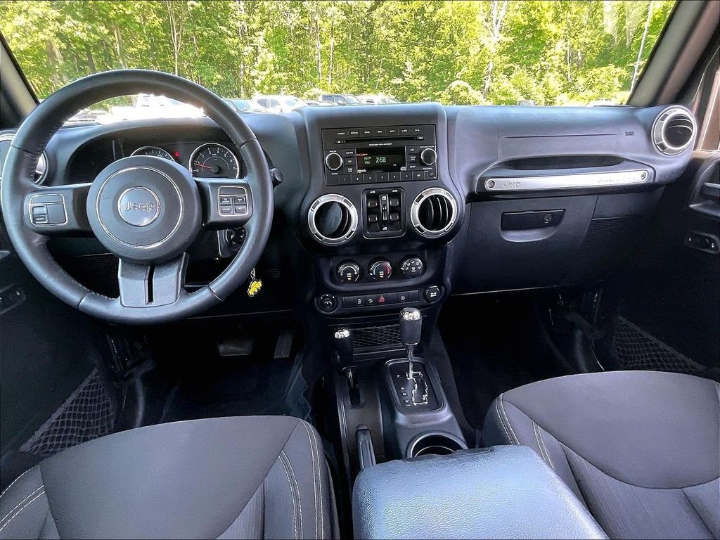 Used 2018 Gray Jeep Unlimited Sahara image 20