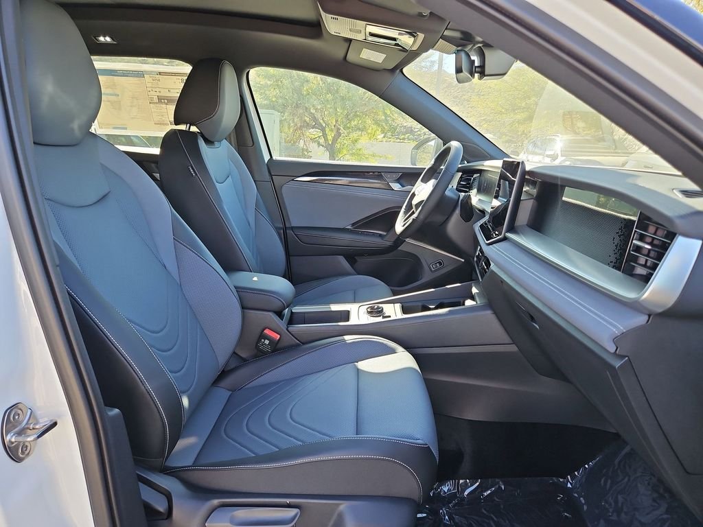 New 2026 White/off-white Volkswagen 2.0T SE R-Line Black image 21
