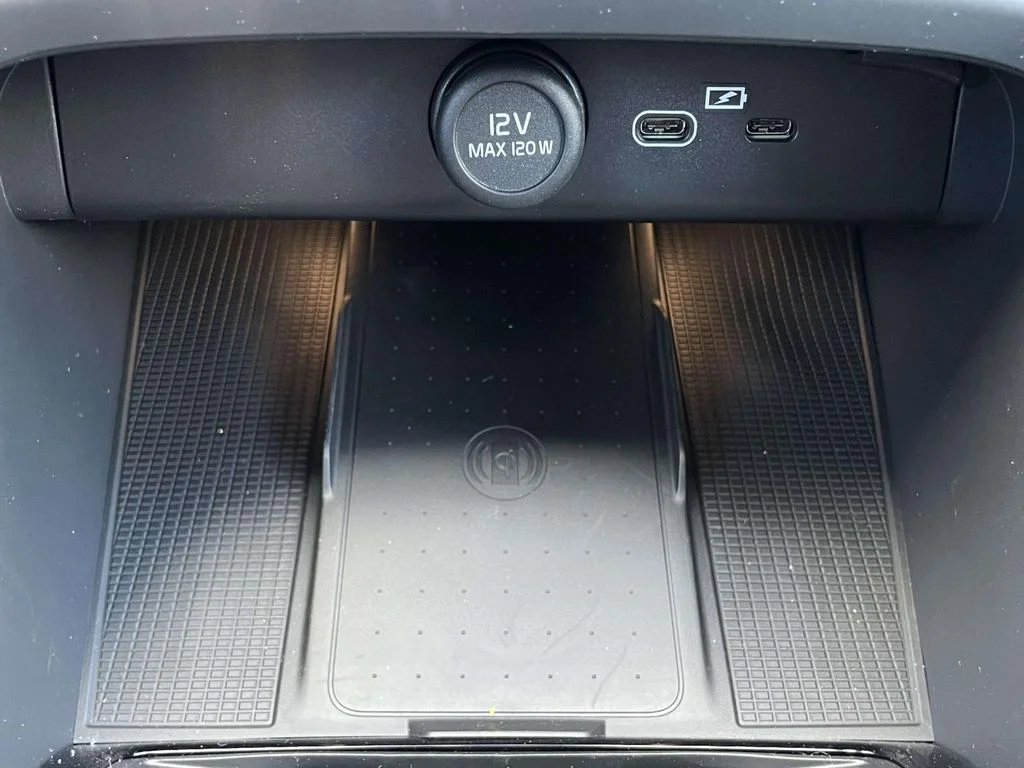 New 2026 Vapour Grey Volvo Ultra image 18