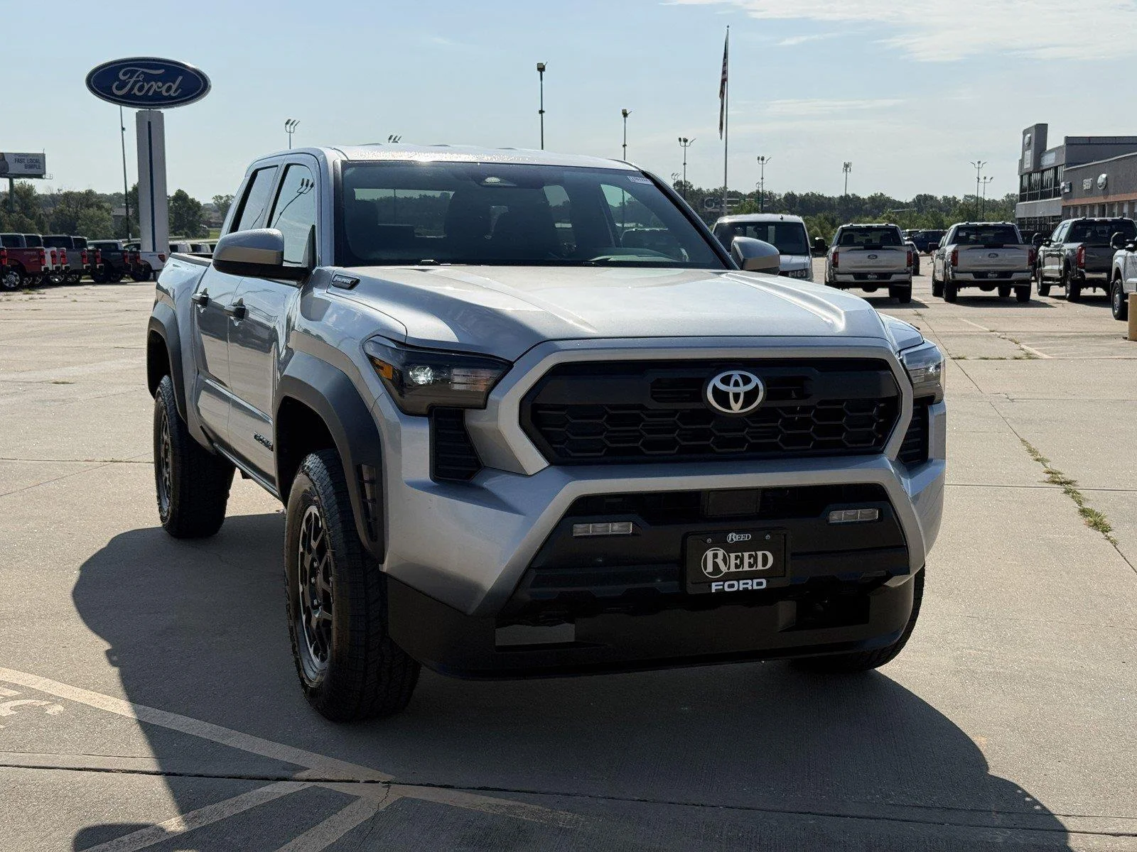 Used 2025 Toyota Tacoma TRD Off Road with VIN 3TYLC5LN0ST037269 for sale in Kansas City