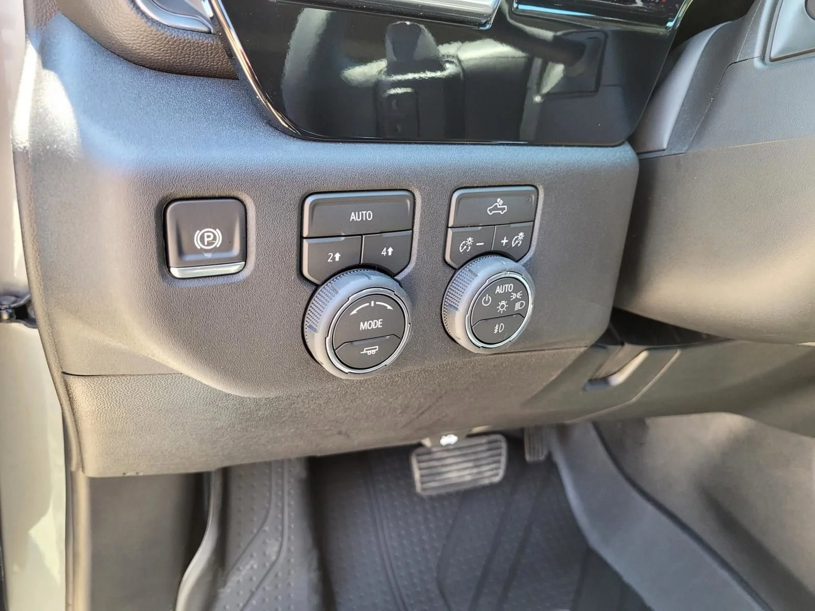 2026 Chevrolet Silverado 1500 RST - Photo 16