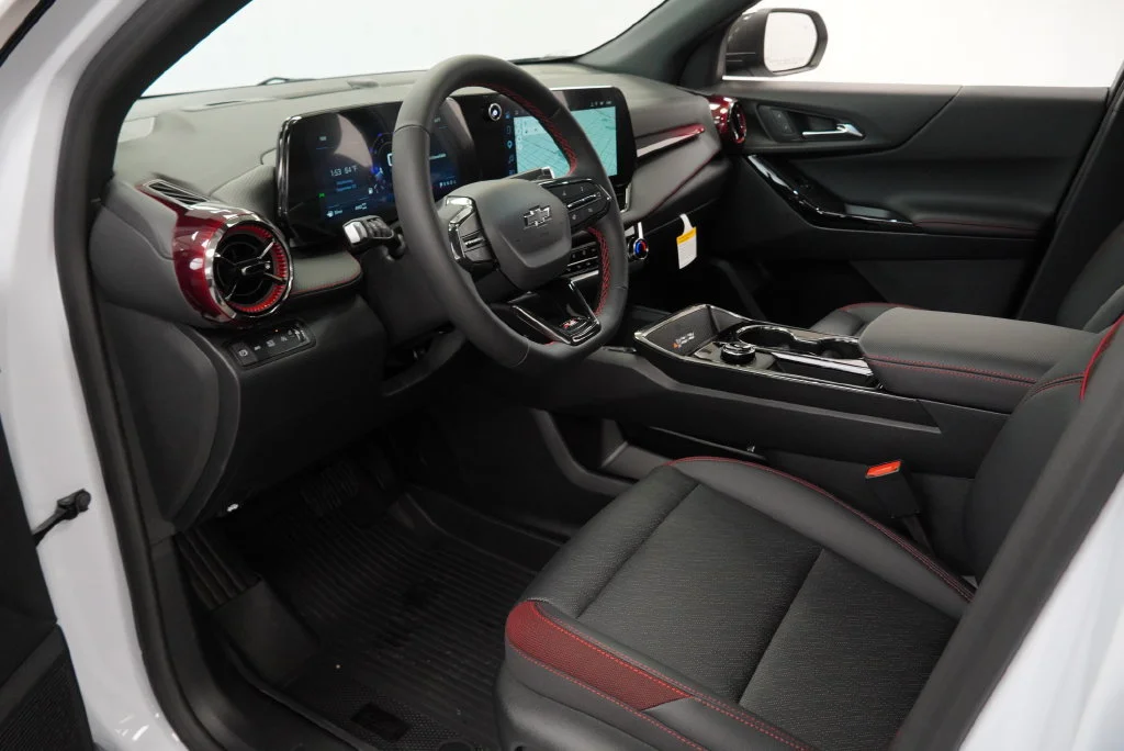 New 2027 Polar White Tricoat Chevrolet RS image 11