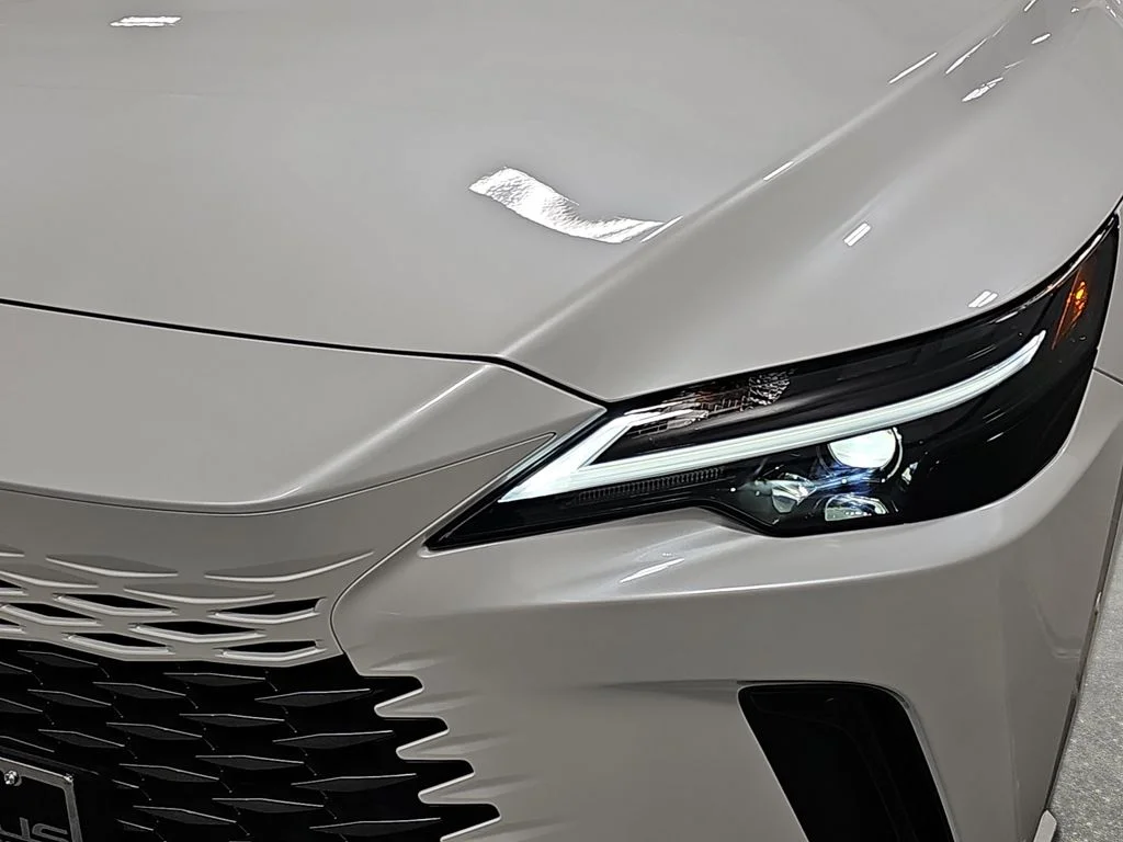 New 2026 Eminent White Pearl Lexus 350h Premium+ image 29