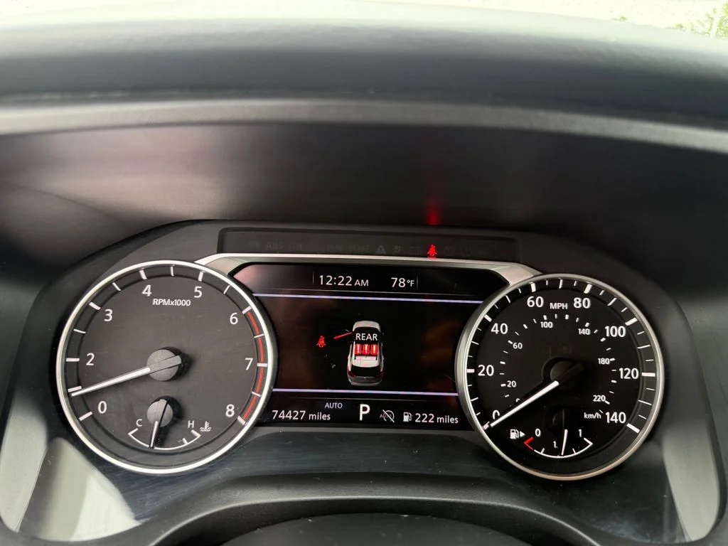 Used 2024 Silver Nissan S image 16