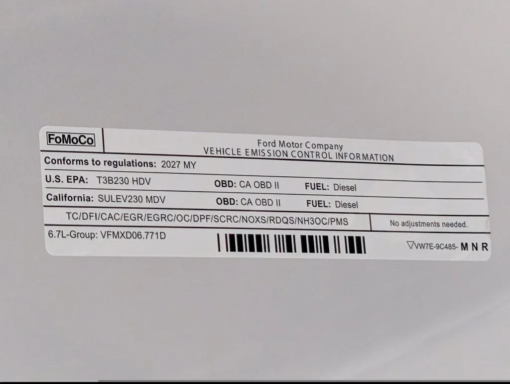 New 2027 Oxford White Ford F-350® Lariat® image 36