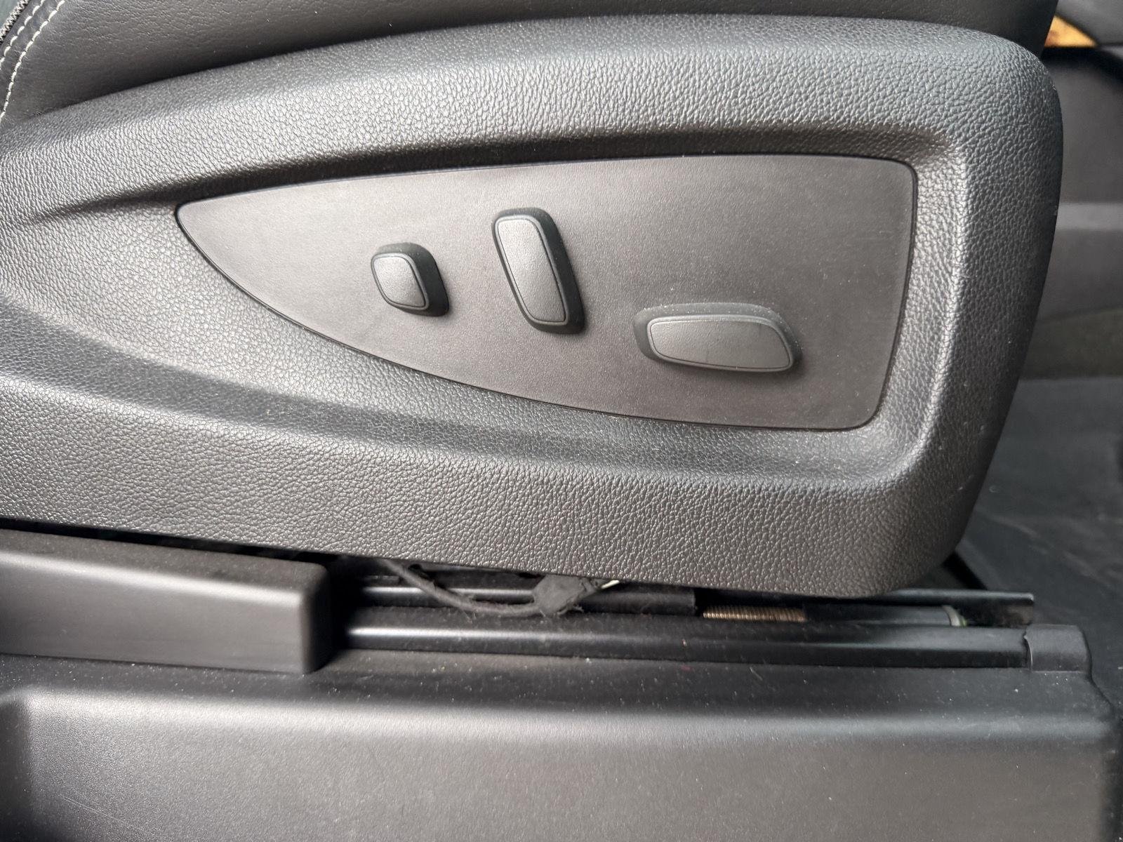 Used 2016 Quicksilver Metallic GMC Denali image 34