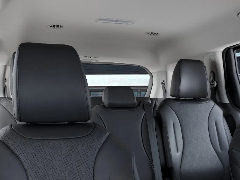 New 2027 Ceramic Silver Kia LXS image 27