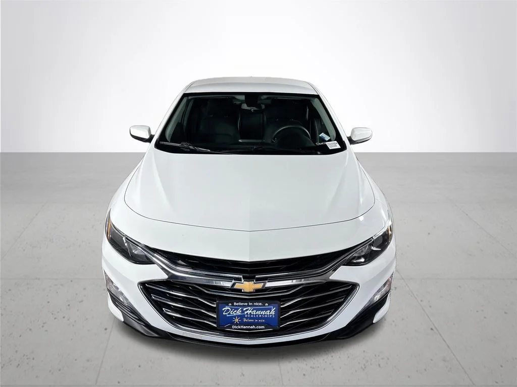 Used 2022 White Chevrolet LT image 3