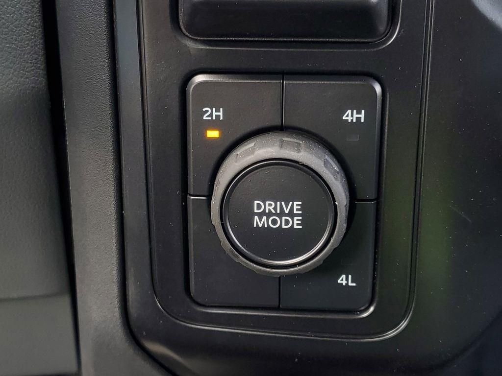 New 2026 Oxford White Ford F-550® XL image 19