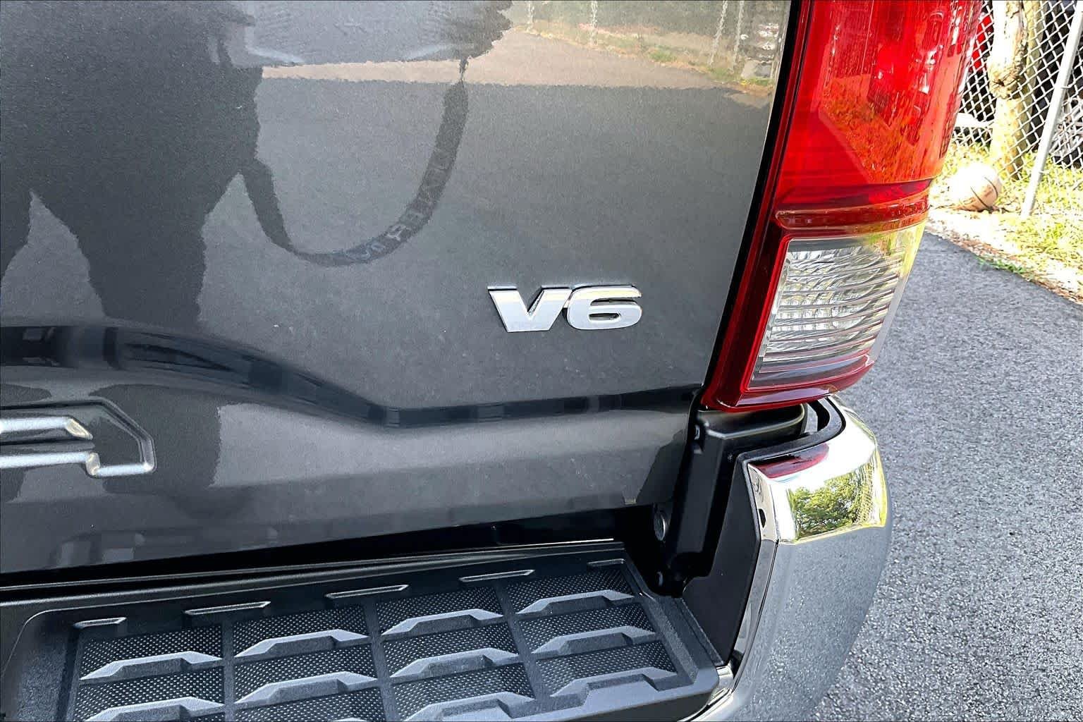 Used 2021 Magnetic Gray Metallic Toyota SR5 image 10