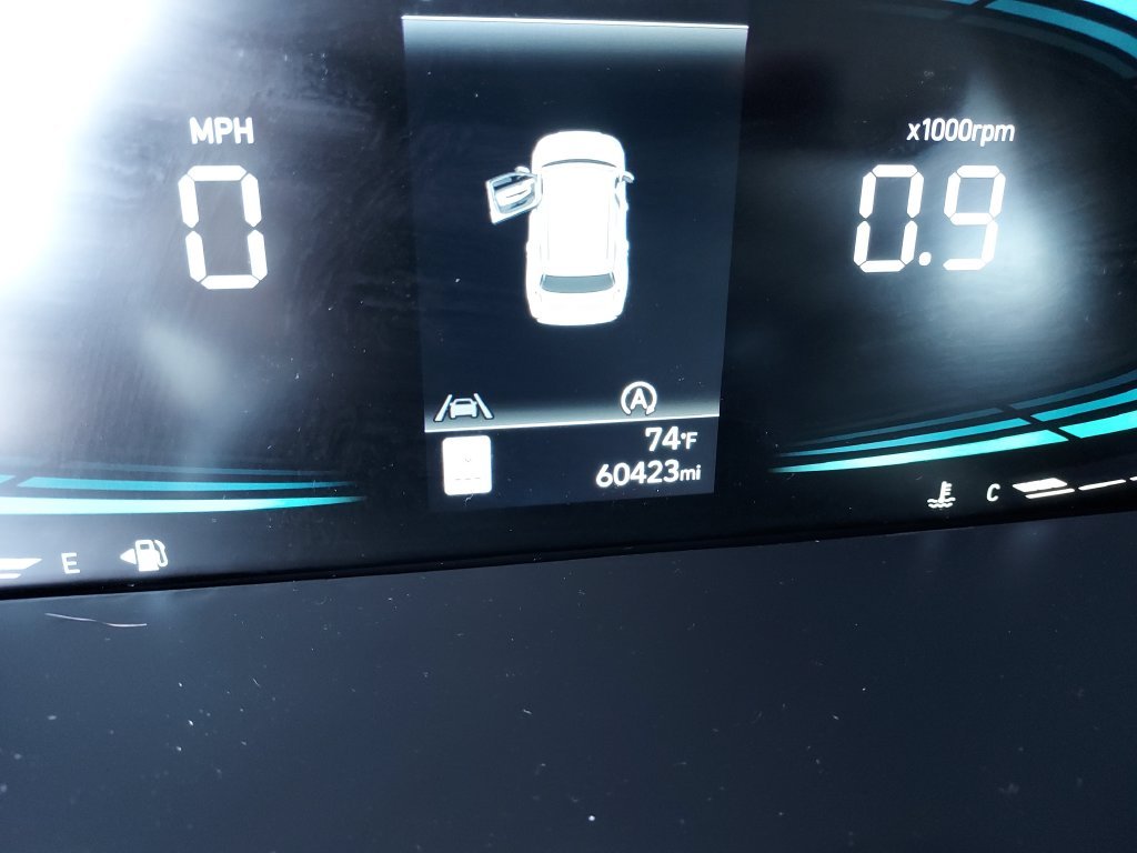 Used 2023 Black Hyundai SEL image 19