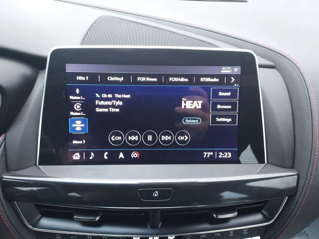 Used 2022 White Cadillac Sport image 22