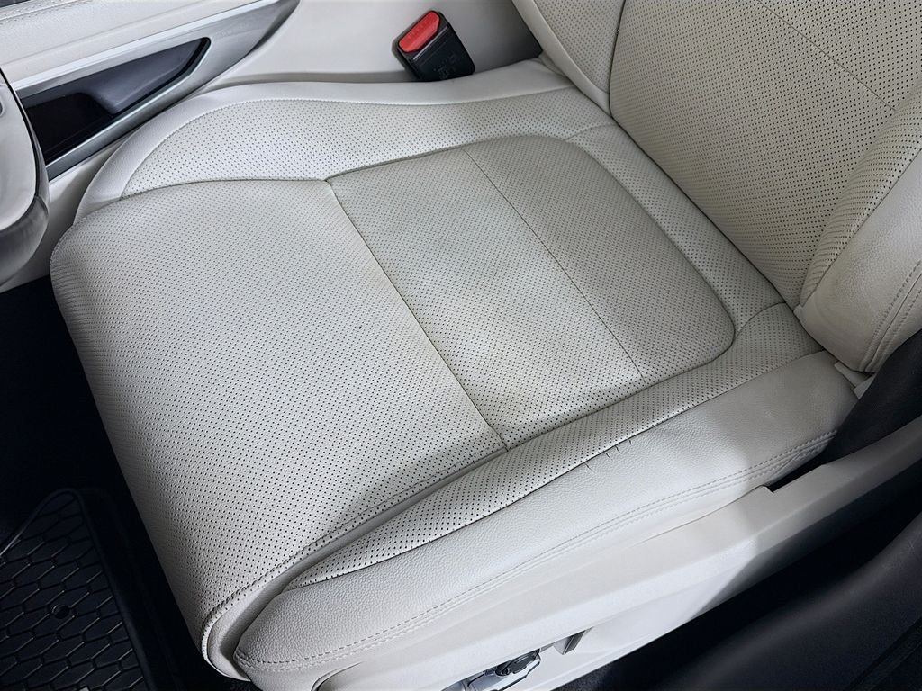 Certified Used 2021 Black Jaguar S image 21