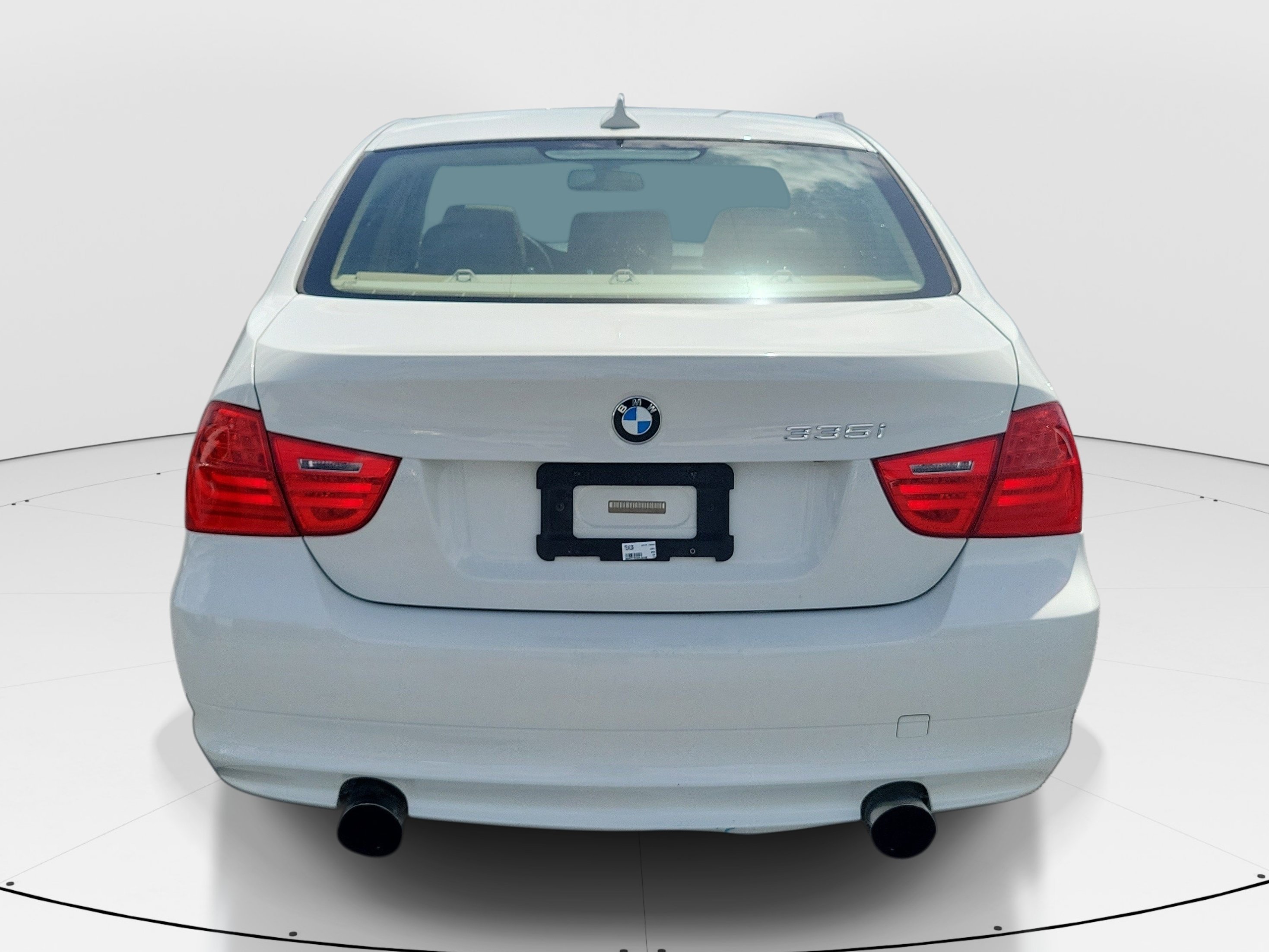 Used 2009 Alpine White BMW 335i image 5