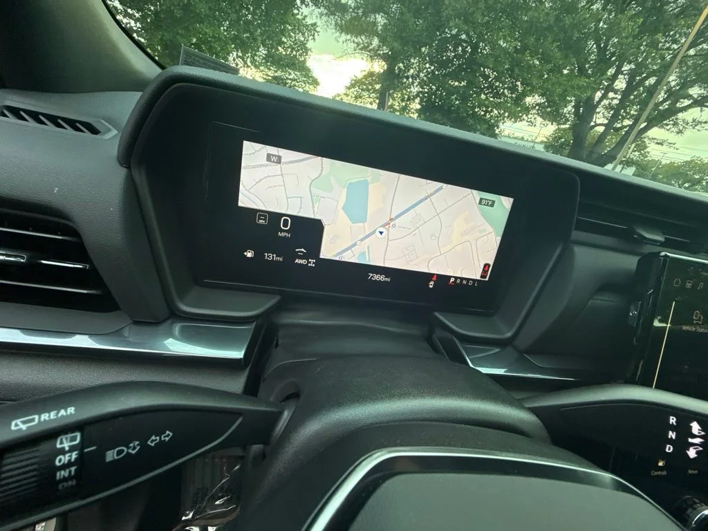 Used 2026  GMC AT4 image 18