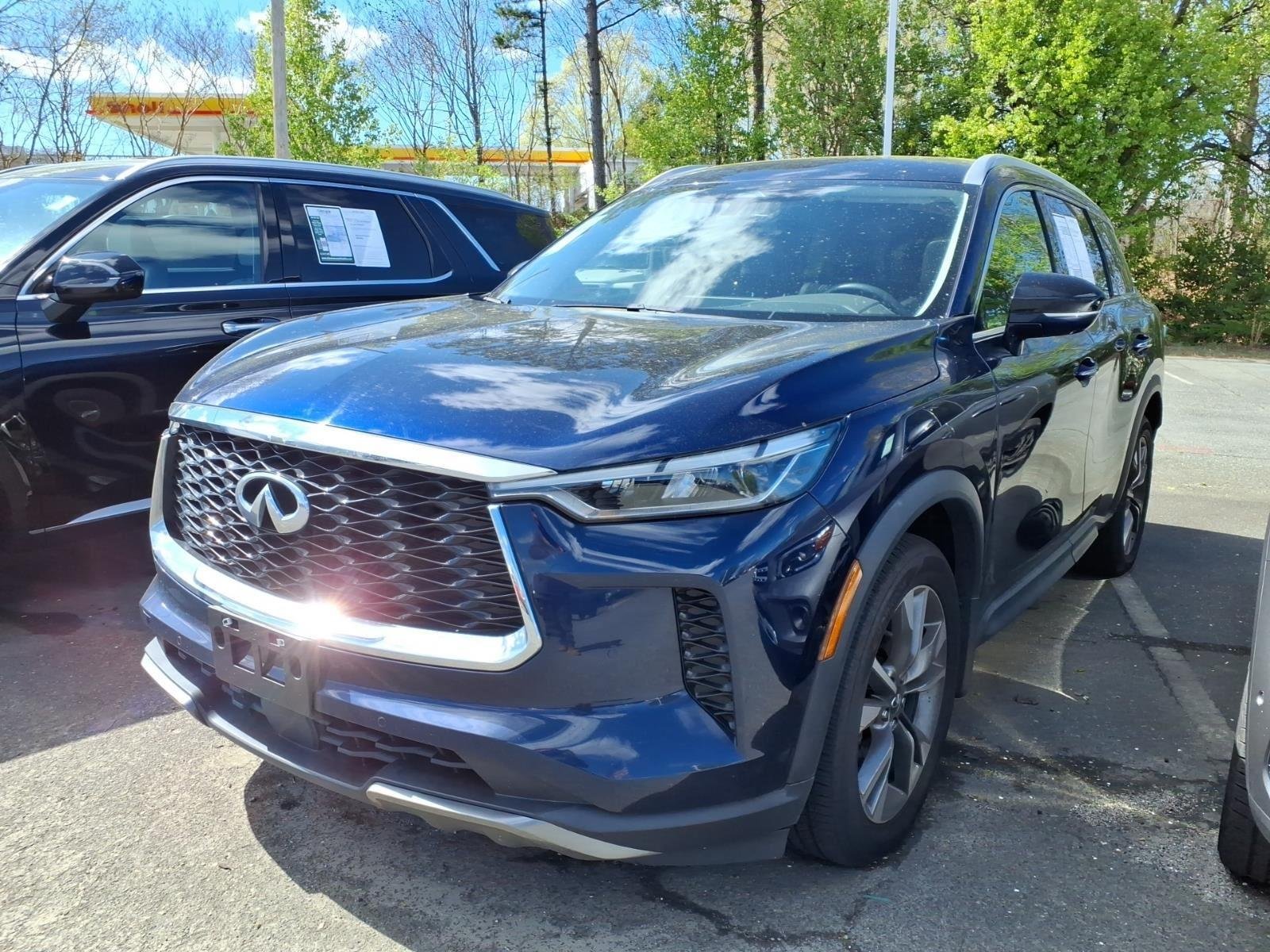 2022 INFINITI QX60 LUXE