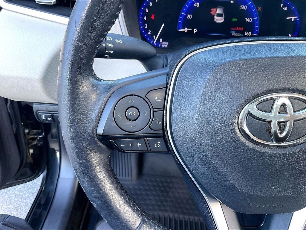 Used 2020 Black Toyota XLE image 23