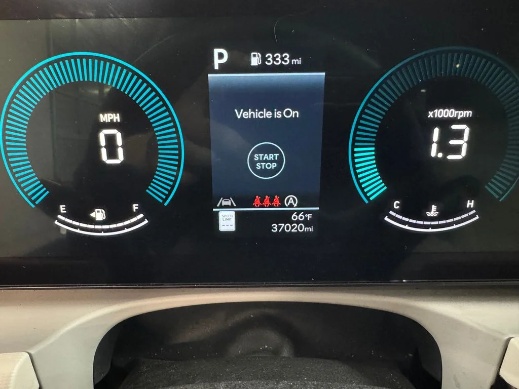 Used 2025 Blue Hyundai SEL image 20