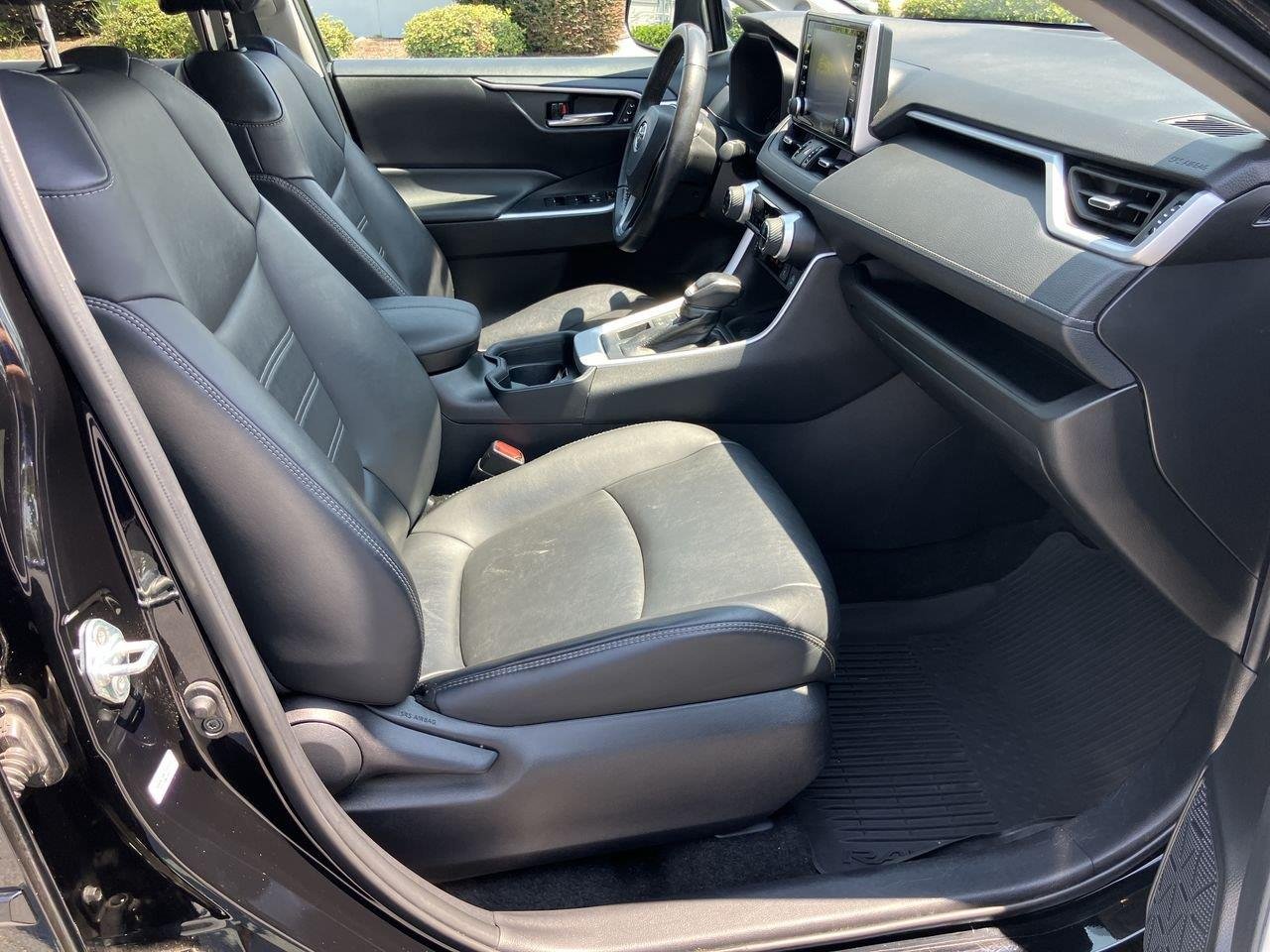 Used 2021 Black (Midnight Black Metallic) Toyota XLE Premium AWD image 33