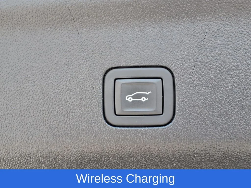 Used 2023 Black Chevrolet LT image 39