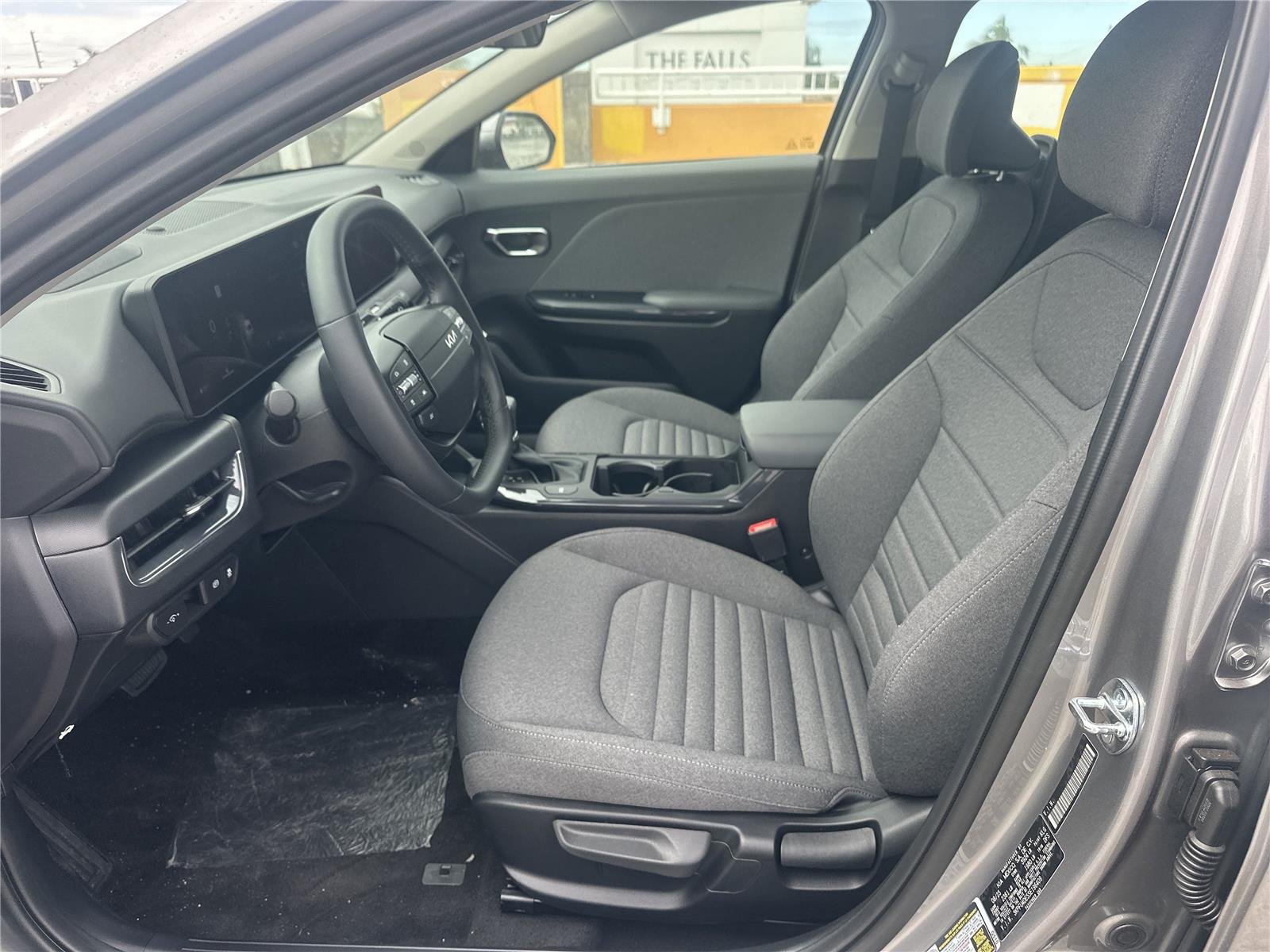 2025 Kia K4 EX - Photo 6