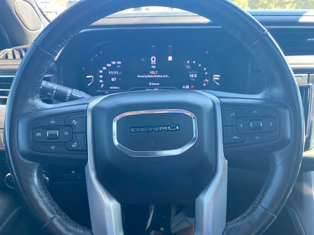 Used 2022 Hunter Metallic GMC Denali image 22