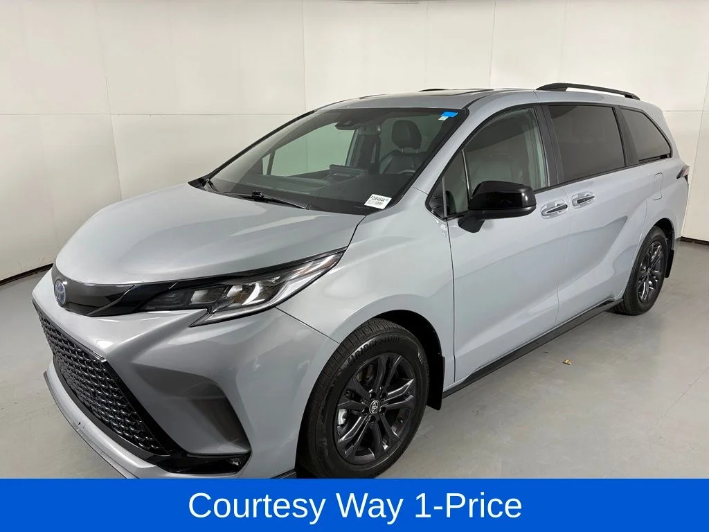 Used 2025 Gray Toyota XSE image 5