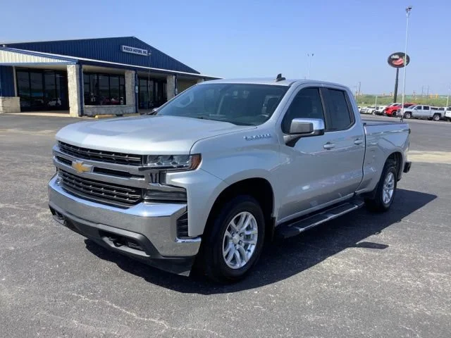 Pre-Owned 2020 Chevrolet Silverado 1500 LT