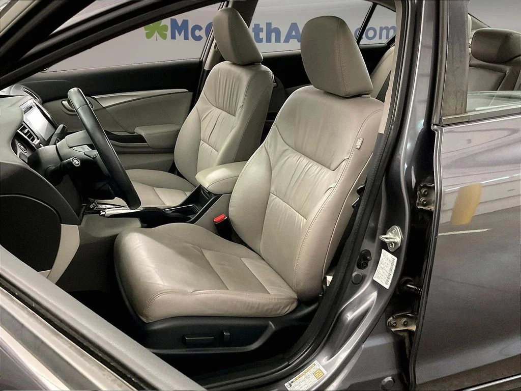 Used 2015 Gray Honda EX-L image 29