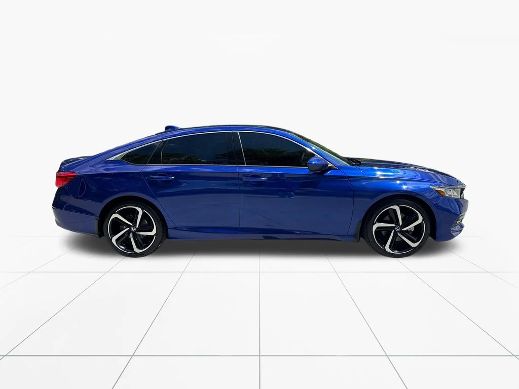 Certified Used 2020 Still Night Pearl Honda Sport image 9