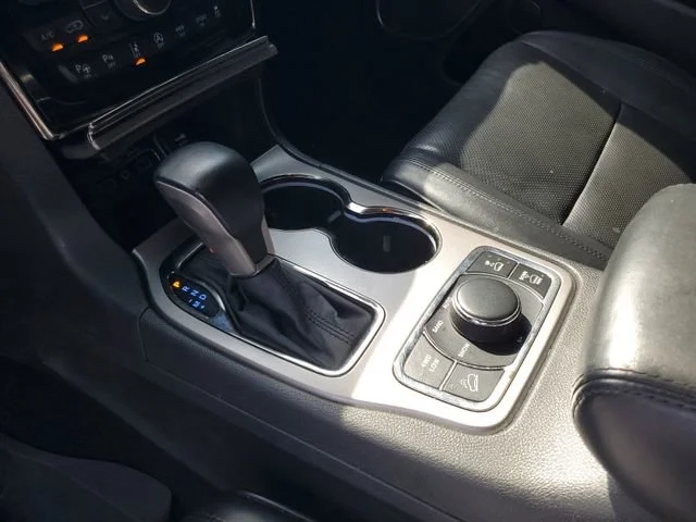Used 2019 Billet Silver M Jeep High Altitude image 21