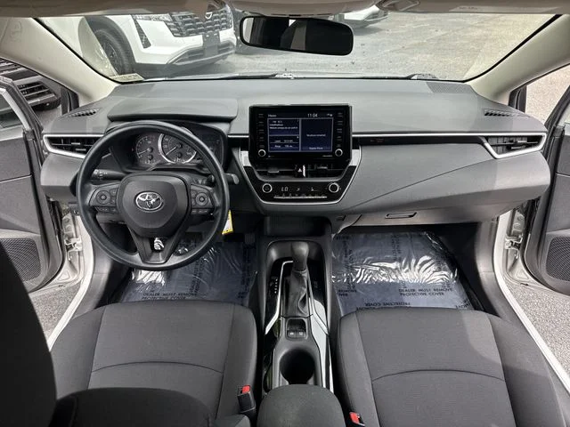 Used 2022 Silver Toyota LE image 9