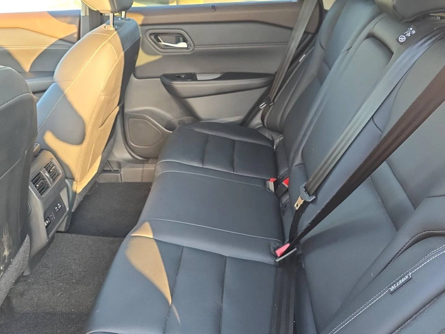 Used 2023 Gun Metallic Nissan SL image 23