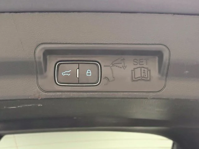 Used 2022 Gray Ford XLT image 34