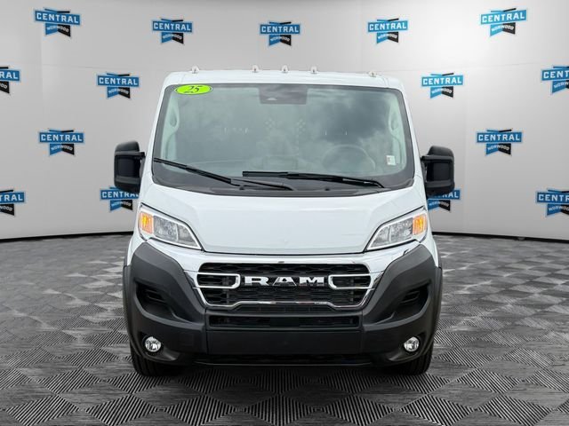 Used 2025 White Ram Base image 8