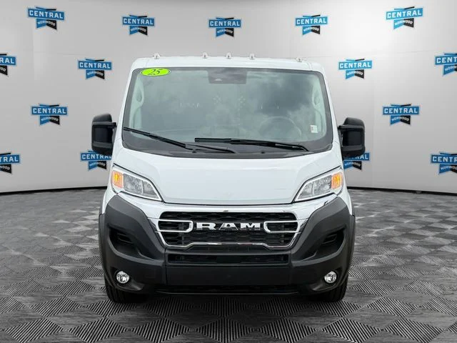 Used 2025 White Ram Base image 8