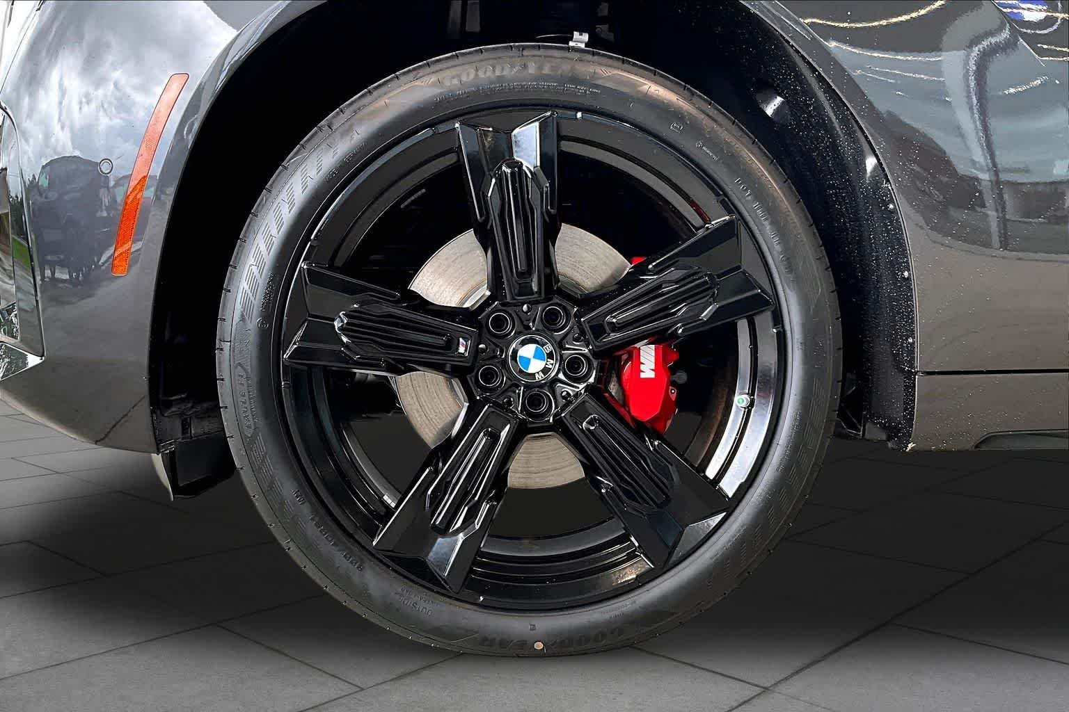 New 2026 Dark Graphite Metallic BMW 30 xDrive image 11