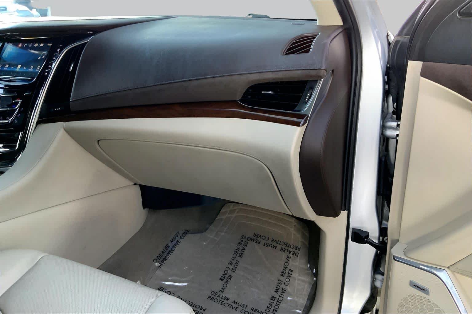Used 2017 Radiant Silver Metallic Cadillac Luxury image 15
