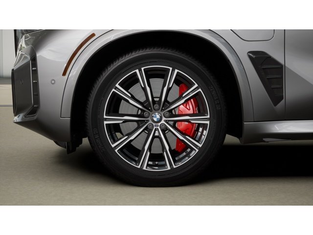New 2026 Gray BMW X5 50e image 7
