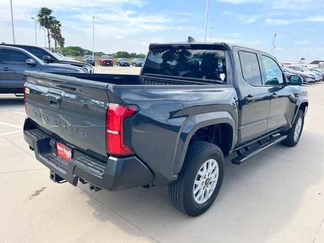 Used 2025  Toyota SR image 6