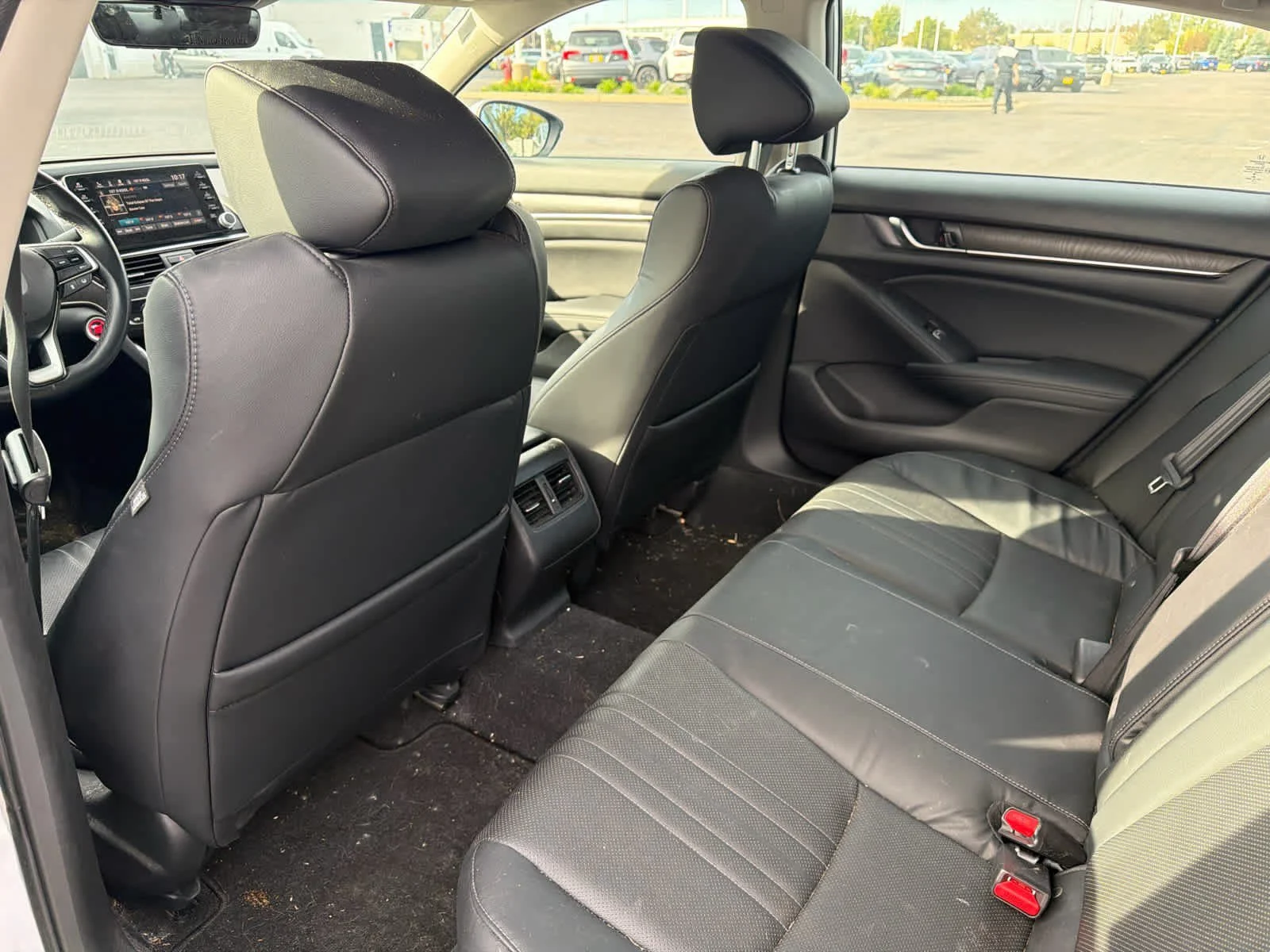 Certified Used 2018 Silver Honda EX-L 1.5T image 17