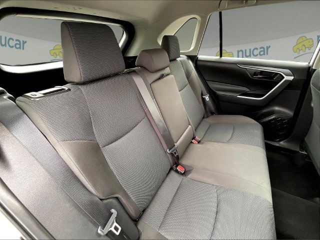 Used 2025 White Toyota LE image 15