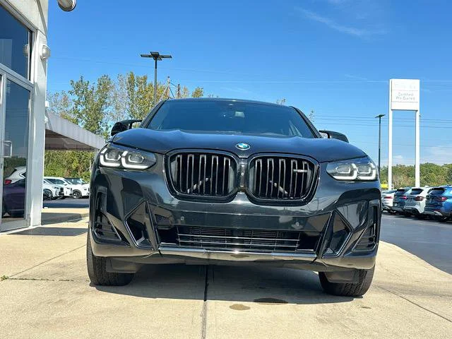 Used 2022 Black Sapphire Metallic BMW M40i image 2