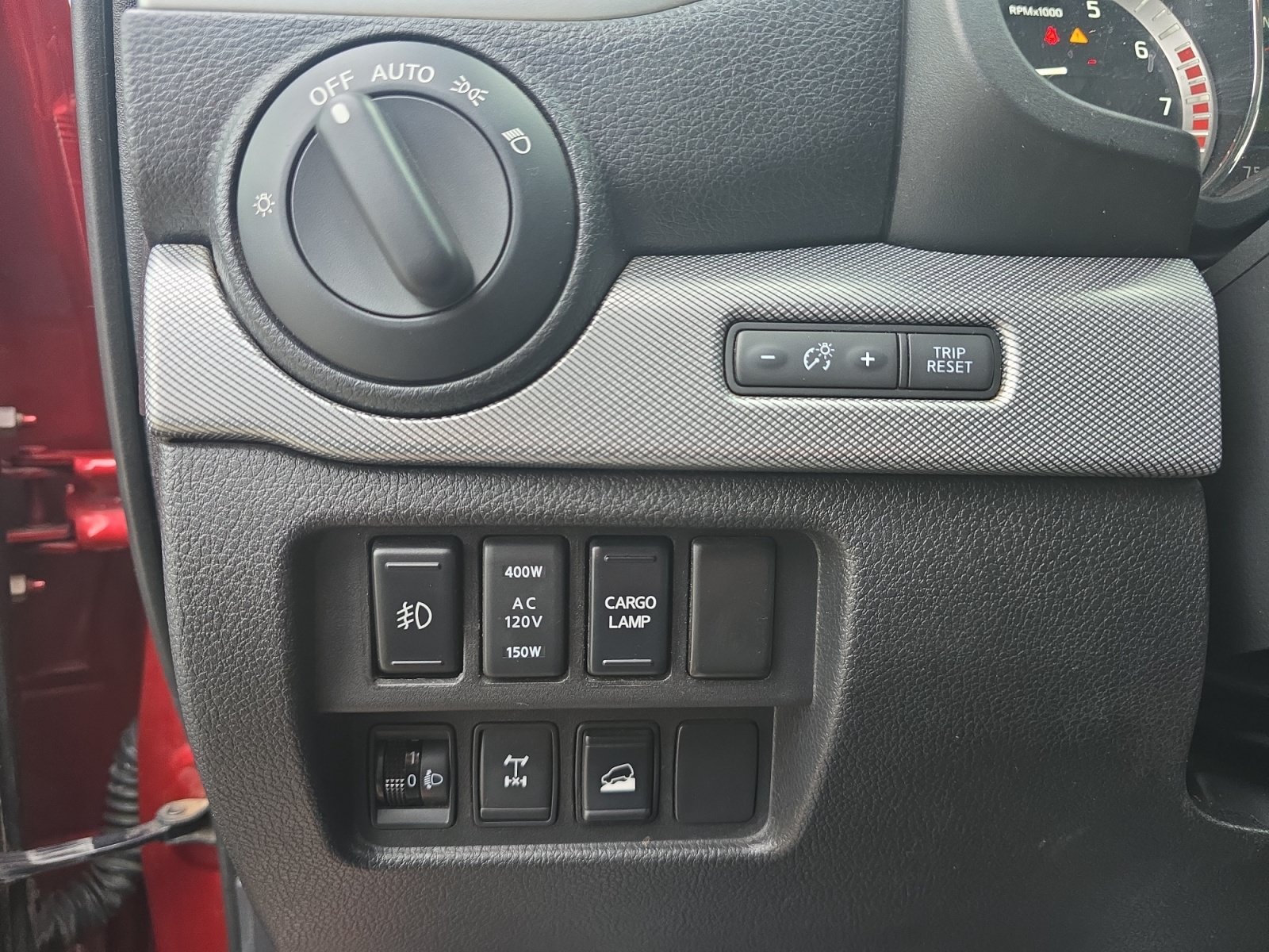Used 2017 Cayenne Red Nissan PRO-4X image 24