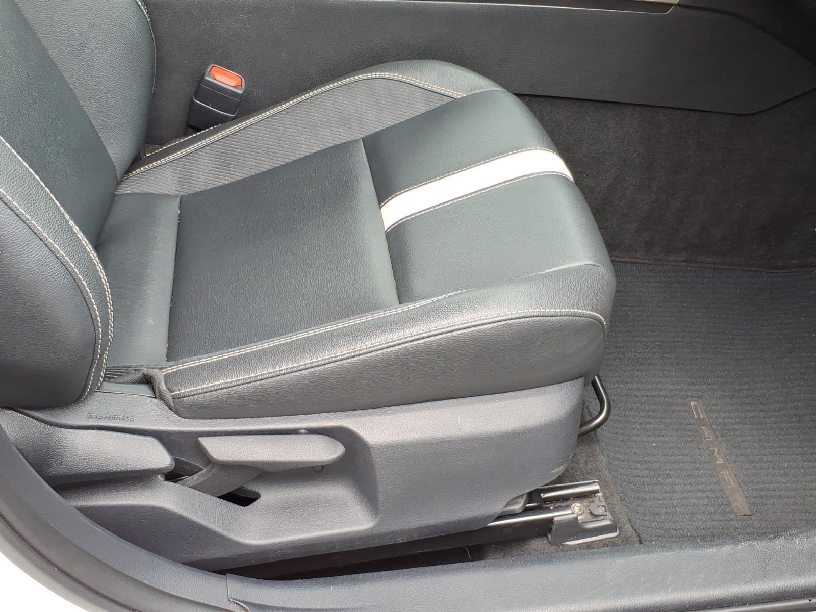 Used 2025 WHITE TOYOTA  image 20