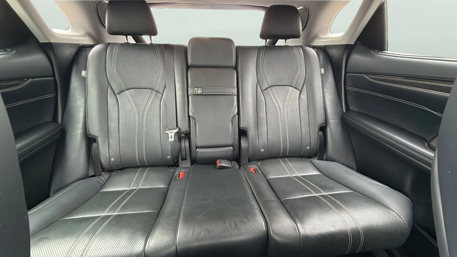 Used 2020 Silver Lexus 350 image 25