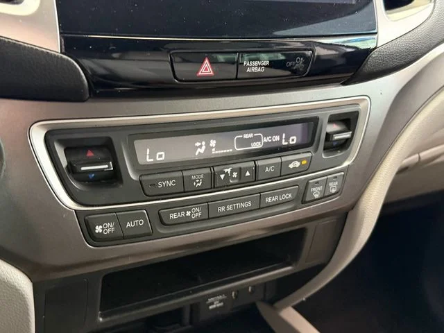 Used 2016 Blue Honda EX image 20