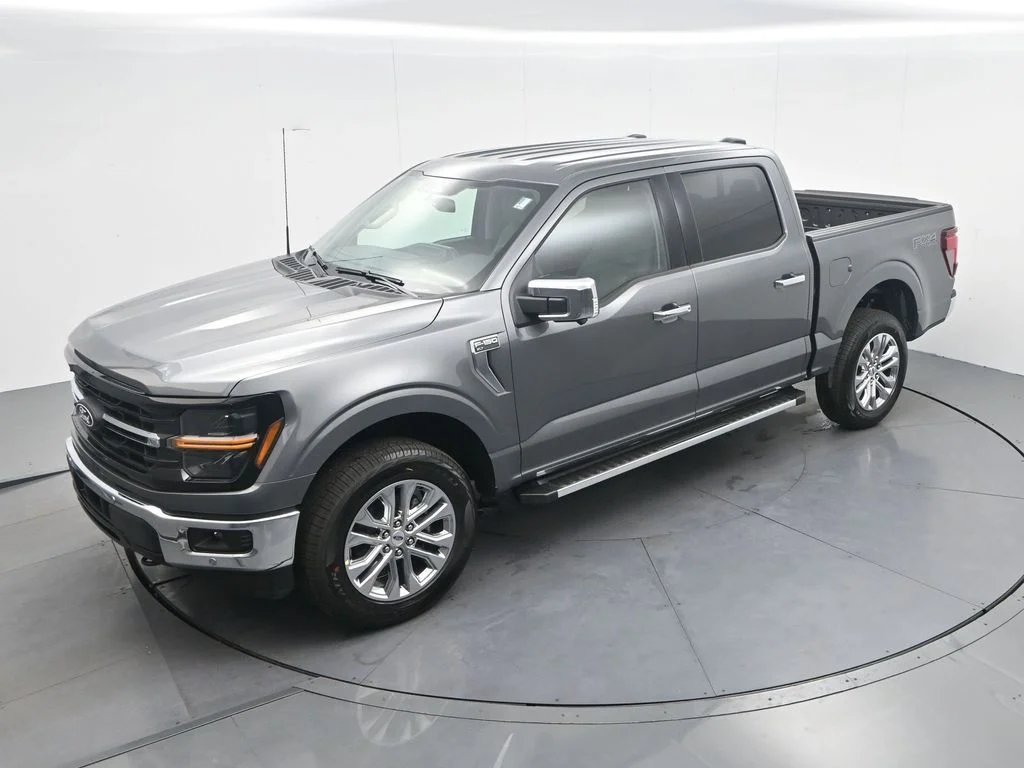 New 2026 Carbonized Gray Metallic Ford XLT image 22