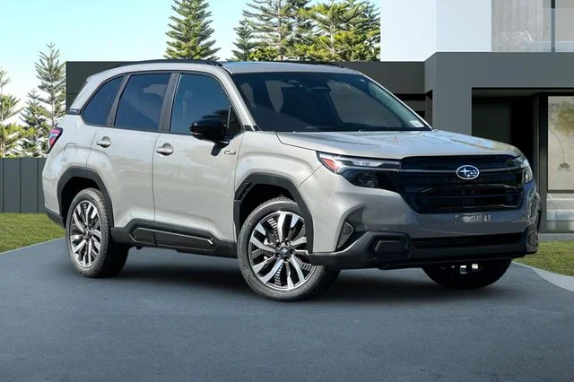 New 2026 RIVER ROCK PEARL Subaru Touring Hybrid image 2